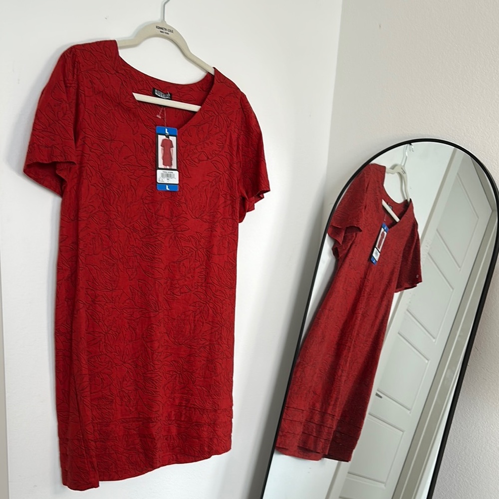Red Floral Short Sleeve Dress